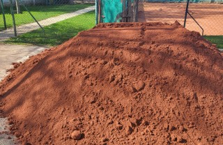 Pénteken érkezik a salak, társadalmi munka!