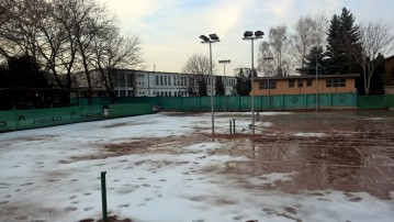 budakalász tenisz pálya télen
